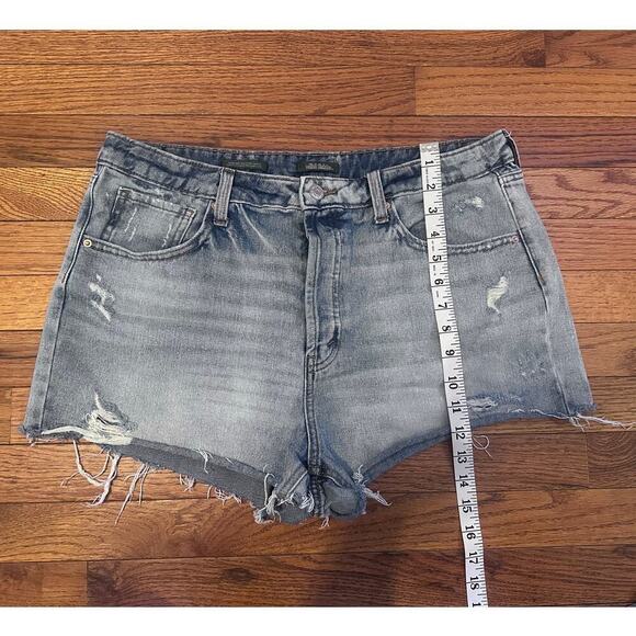 Wild Fable denim shorts Button up Size 12 Distressed Mom Cut off shorts - Picture 5 of 8